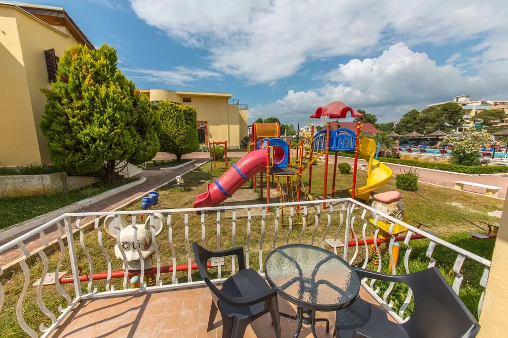 Kolaveri Resort - playground.jpg